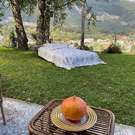 Fuga Romantica Di San Valentino In Un Angolo Intimo E Facile Da Raggiungere, Ca Del Livello Vi Accoglie Con Il Calore Del Camino E La Magica Atmosfera Del Luogo * Canzo