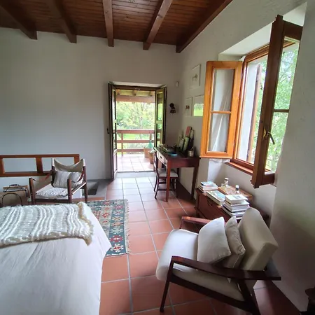 Ferienhaus Fuga Romantica Di San Valentino In Un Angolo Intimo E Facile Da Raggiungere, Ca Del Livello Vi Accoglie Con Il Calore Del Camino E La Magica Atmosfera Del Luogo